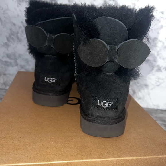 UGGS 💕 - Picture 6 of 9